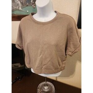 Women's Forever 21 Tan Crop Shirt Size L